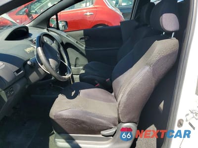 Zdjęcie 7 z 12 samochodu: 2008 TOYOTA YARIS S VIN:JTDJT923785214599 - miniatura