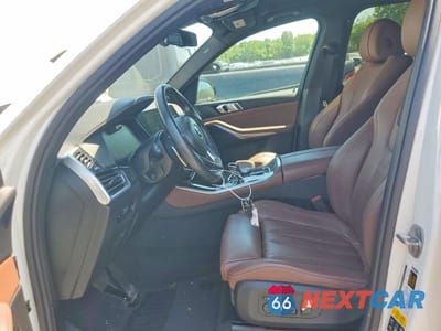 Zdjęcie 7 z 13 samochodu: 2020 BMW X5 XDRIVE40I VIN:5UXCR6C00L9B82799 - miniatura
