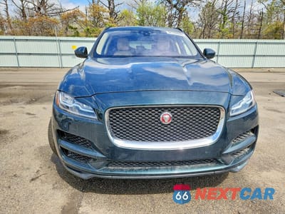 Piąte zdjęcie samochodu w środku: 2018 JAGUAR F-PACE PRESTIGE VIN:SADCK2FX8JA289264 - miniatura