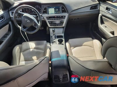 Zdjęcie 8 z 12 samochodu: 2015 HYUNDAI SONATA LIMITED 2.0T VIN:5NPE34AB6FH218766 - miniatura