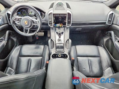 Zdjęcie 8 z 13 samochodu: 2016 PORSCHE CAYENNE SE HYBRID VIN:WP1AE2A27GLA60480 - miniatura
