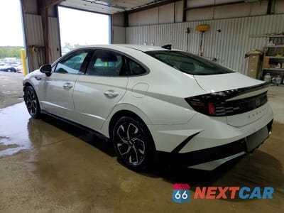 Drugie zdjęcie samochodu z przodu: 2025 HYUNDAI SONATA SEL VIN:KMHL64JA6SA439898 - miniatura