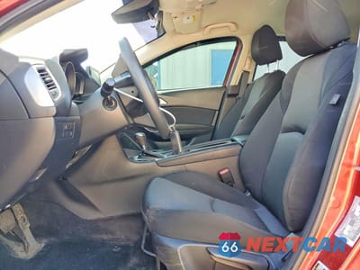 Zdjęcie 7 z 13 samochodu: 2018 MAZDA 3 SPORT VIN:3MZBN1K71JM209043 - miniatura