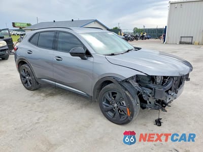 Czwarte zdjęcie samochodu z boku: 2022 BUICK ENVISION PREFERRED VIN:LRBAZLR40ND032236 - miniatura