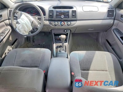 Zdjęcie 8 z 13 samochodu: 2005 TOYOTA CAMRY LE VIN:4T1BE32K75U521559 - miniatura