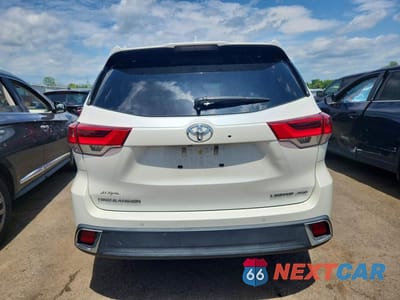 Zdjęcie 6 z 13 samochodu: 2019 TOYOTA HIGHLANDER LIMITED PLATINUM VIN:5TDDZRFH4KS995066 - miniatura