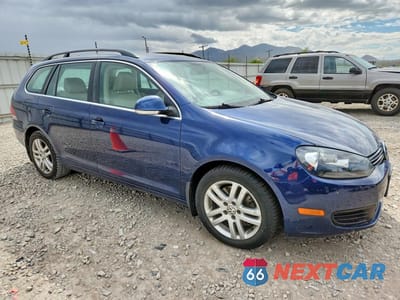 Czwarte zdjęcie samochodu z boku: 2014 VOLKSWAGEN JETTA TDI VIN:3VWPL7AJ0EM623738 - miniatura