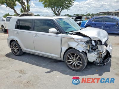 Czwarte zdjęcie samochodu z boku: 2015 SCION XB BASE VIN:JTLZE4FEXFJ077422 - miniatura