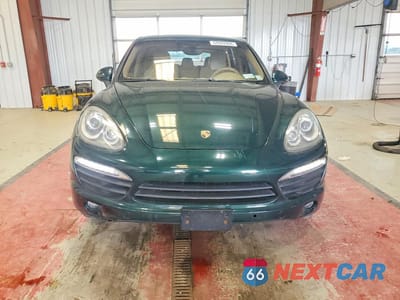 Piąte zdjęcie samochodu w środku: 2011 PORSCHE CAYENNE S VIN:WP1AB2A27BLA46094 - miniatura