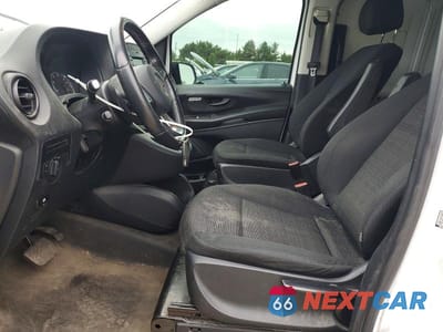 Zdjęcie 7 z 13 samochodu: 2016 MERCEDES-BENZ METRIS VIN:WD3PG2EA0G3125672 - miniatura