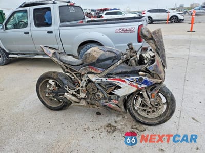 2022 BMW S 1000 RR WB10E2305N6F96526 - główne zdjęcie licytacji z USA - miniatura