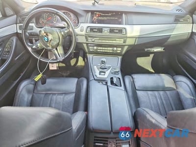 Zdjęcie 8 z 12 samochodu: 2016 BMW M5 VIN:WBSFV9C53GG343211 - miniatura