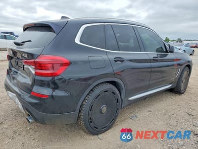 Trzecie zdjęcie samochodu z tyłu: 2018 BMW X3 XDRIVE30I VIN:5UXTR9C50JLC80079 - miniatura
