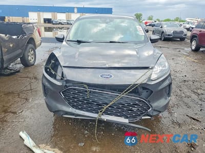 Piąte zdjęcie samochodu w środku: 2020 FORD ESCAPE SE VIN:1FMCU9G66LUC30134 - miniatura