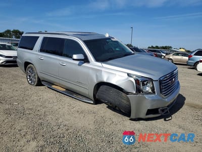 Czwarte zdjęcie samochodu z boku: 2018 GMC YUKON XL C1500 SLT VIN:1GKS1GKC0JR182838 - miniatura