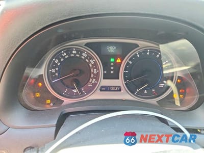 Zdjęcie 9 z 13 samochodu: 2007 LEXUS IS 350 VIN:JTHBE262675013118 - miniatura