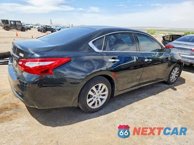 Trzecie zdjęcie samochodu z tyłu: 2016 NISSAN ALTIMA 2.5 S VIN:1N4AL3AP5GN357637 - miniatura
