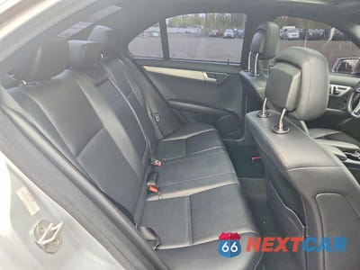 Zdjęcie 10 z 12 samochodu: 2012 MERCEDES-BENZ C 300 4MATIC VIN:WDDGF8BBXCR209553 - miniatura