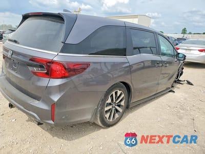 Trzecie zdjęcie samochodu z tyłu: 2026 HONDA ODYSSEY EXL VIN:5FNRL6H61TB007300 - miniatura