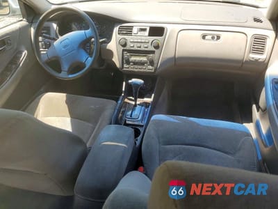 Zdjęcie 8 z 12 samochodu: 2002 HONDA ACCORD SE VIN:1HGCG56712A085097 - miniatura