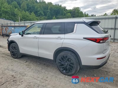 Drugie zdjęcie samochodu z przodu: 2024 MITSUBISHI OUTLANDER SE VIN:JA4J4VA88RZ035589 - miniatura