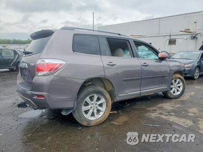 Trzecie zdjęcie samochodu z tyłu: 2012 TOYOTA HIGHLANDER HYBRID VIN:JTEBC3EH3C2005097 - miniatura