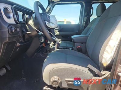 Zdjęcie 7 z 13 samochodu: 2026 JEEP WRANGLER SAHARA VIN:1C4PJXEG5TW254329 - miniatura