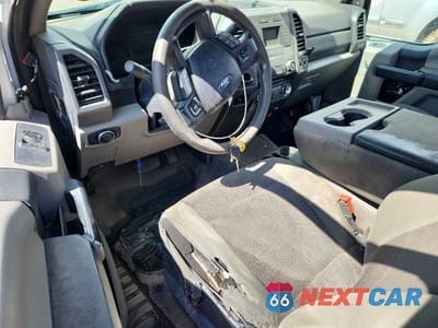 Zdjęcie 8 z 13 samochodu: 2018 FORD F350 SUPER DUTY VIN:1FDRF3G62JED02908 - miniatura