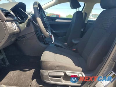 Zdjęcie 7 z 12 samochodu: 2017 VOLKSWAGEN PASSAT S VIN:1VWAT7A36HC042306 - miniatura