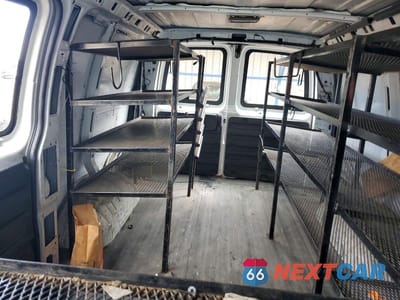 Zdjęcie 10 z 13 samochodu: 2011 GMC SAVANA G2500 VIN:1GTW7FCG7B1100059 - miniatura