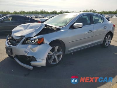 2013 ACURA ILX 20 TECH 19VDE1F72DE003419 - główne zdjęcie licytacji z USA - miniatura