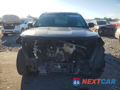 Piąte zdjęcie samochodu w środku: 2023 FORD EXPLORER XLT VIN:1FMSK7DH1PGB08393 - miniatura