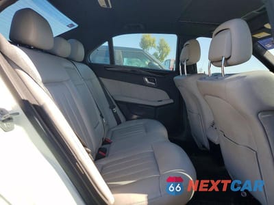 Zdjęcie 10 z 12 samochodu: 2010 MERCEDES-BENZ E 550 VIN:WDDHF7CB9AA067706 - miniatura