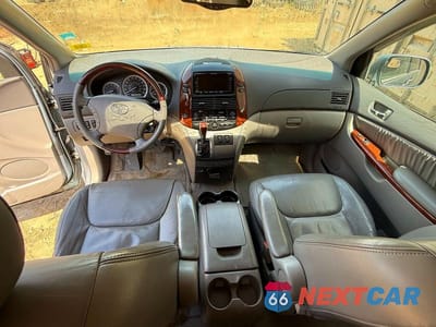Zdjęcie 9 z 10 samochodu: 2004 TOYOTA SIENNA XLE LIMITED 7 PASSENGER VIN:5TDBA22C34S005883 - miniatura