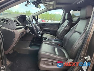 Zdjęcie 7 z 13 samochodu: 2019 HONDA ODYSSEY EXL VIN:5FNRL6H72KB035954 - miniatura