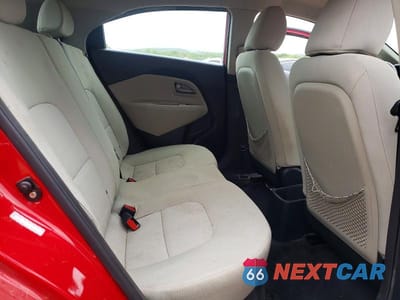 Zdjęcie 10 z 12 samochodu: 2013 KIA RIO LX VIN:KNADM5A37D6175566 - miniatura