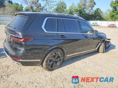 Trzecie zdjęcie samochodu z tyłu: 2024 BMW X7 XDRIVE40I VIN:5UX23EM09R9V13245 - miniatura