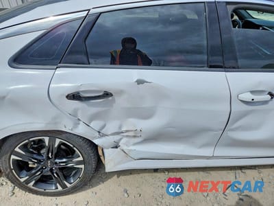 Zdjęcie 10 z 12 samochodu: 2024 KIA K5 GT-LINE VIN:5XXG64J22RG233457 - miniatura
