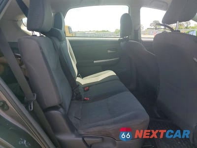Zdjęcie 10 z 12 samochodu: 2013 TOYOTA PRIUS V VIN:JTDZN3EU4D3213737 - miniatura