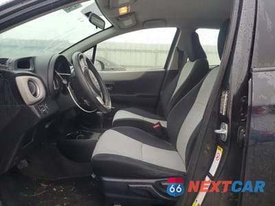 Zdjęcie 7 z 12 samochodu: 2012 TOYOTA YARIS 5-DOOR LE VIN:JTDKTUD34CD526821 - miniatura