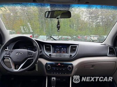Zdjęcie 9 z 12 samochodu: 2018 HYUNDAI TUCSON SEL VIN:KM8J3CA41JU714885 - miniatura