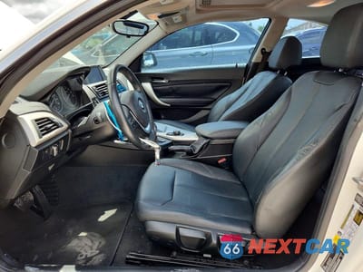 Zdjęcie 7 z 12 samochodu: 2014 BMW 228 I VIN:WBA1F5C51EV256274 - miniatura