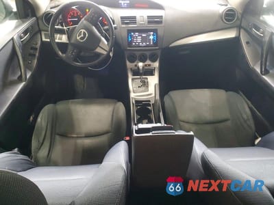 Zdjęcie 8 z 13 samochodu: 2010 MAZDA 3 S VIN:JM1BL1H68A1180712 - miniatura