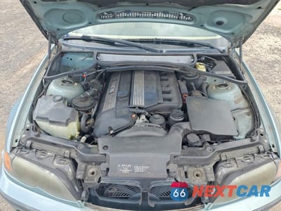 Zdjęcie 11 z 12 samochodu: 2005 BMW 325 I VIN:WBAEV33435KW19918 - miniatura