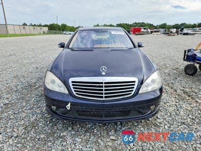 Piąte zdjęcie samochodu w środku: 2008 MERCEDES-BENZ S 550 VIN:WDDNG71XX8A164616 - miniatura