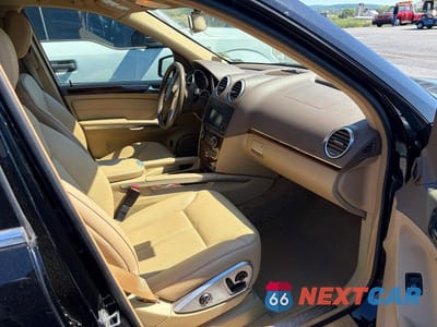 Piąte zdjęcie samochodu w środku: 2011 MERCEDES-BENZ GL 350 BLUETEC VIN:4JGBF2FE0BA760699 - miniatura