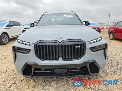 Piąte zdjęcie samochodu w środku: 2026 BMW X7 M60I VIN:5UX33EM03T9098418 - miniatura