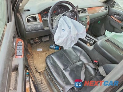 Zdjęcie 8 z 12 samochodu: 2010 CHEVROLET SILVERADO K1500 LTZ VIN:1GCSKTE39AZ149494 - miniatura