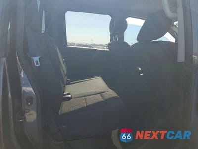 Zdjęcie 10 z 12 samochodu: 2012 NISSAN TITAN S VIN:1N6AA0EK0CN318040 - miniatura