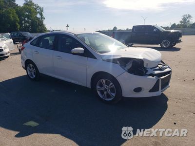 Czwarte zdjęcie samochodu z boku: 2014 FORD FOCUS SE VIN:1FADP3F22EL324778 - miniatura